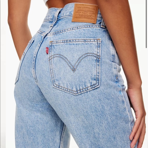 SOLD —LEVIS DAD JEAN - Picture 3 of 3